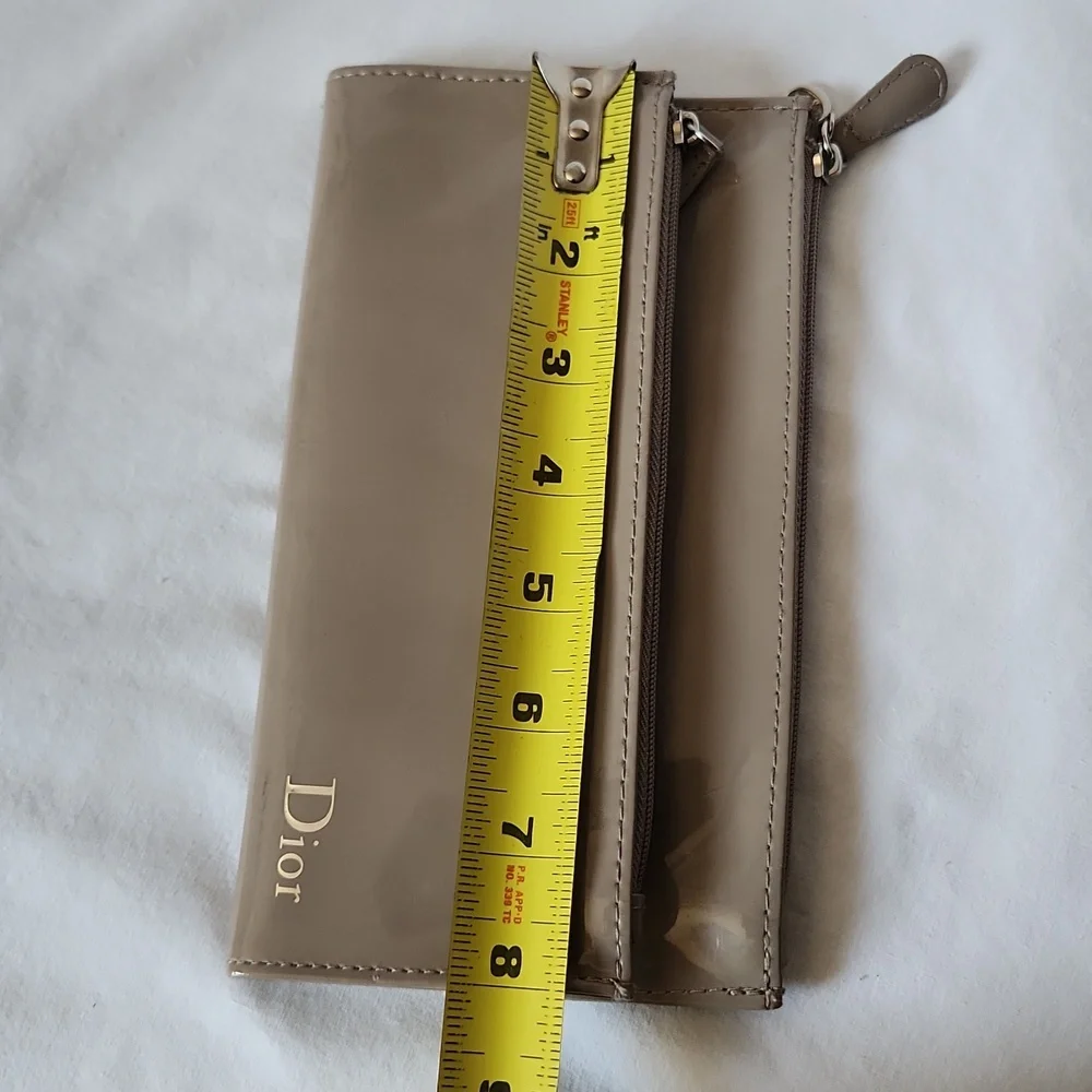 Dior excellent except